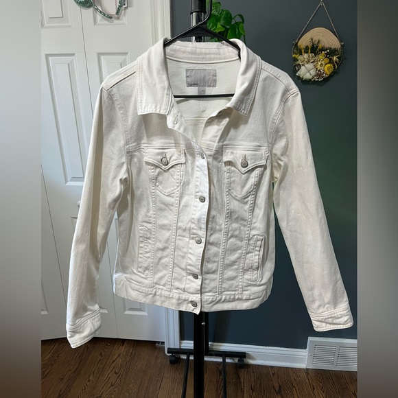 Old Navy Jackets & Blazers - Women’s Old Navy White Jean Jacket size X-Large